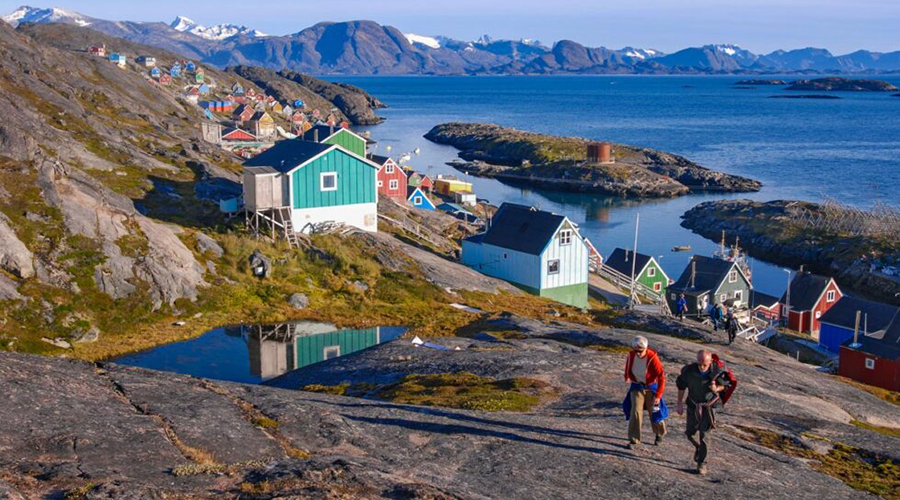 Kangaamiut-city-view-explorers-short